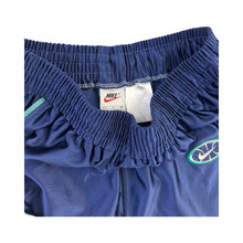 Load image into Gallery viewer, Vintage Nike Basketball Shorts - M
