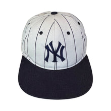 Load image into Gallery viewer, Vintage New York Yankees Cap
