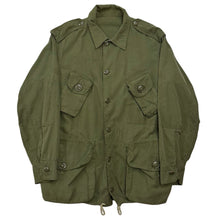 Load image into Gallery viewer, Vintage 1970’s Canadian Military Shirt Coat - S
