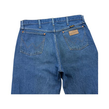 Load image into Gallery viewer, Vintage Wrangler Jeans - 34 x 34
