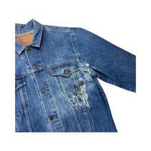 Load image into Gallery viewer, Vintage Levi’s Type 3 Denim Jacket - L
