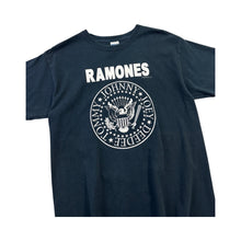 Load image into Gallery viewer, 2006 Ramones &#39;Hey Ho Lets Go&#39; Tee - L
