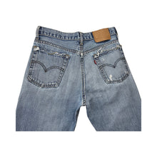Load image into Gallery viewer, Vintage Levi&#39;s Jeans - 31 x 29
