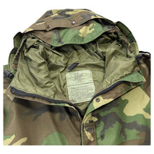 Load image into Gallery viewer, Vintage Camo Parka Military Jacket - XL
