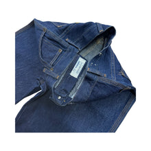 Load image into Gallery viewer, Vintage Wrangler Jeans - 26 x 36
