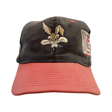 Load image into Gallery viewer, Vintage Wilee Coyote Cap
