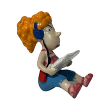 Load image into Gallery viewer, Vintage 2000 The Wild Thornberrys Debbie Figure 2&quot;
