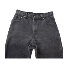 Load image into Gallery viewer, Vintage Levi’s 550 Jeans - 32 x 32
