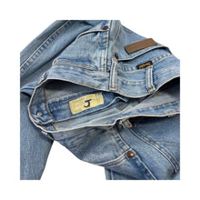Load image into Gallery viewer, Vintage Wrangler Jeans - 27 x 32
