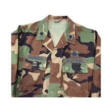 Load image into Gallery viewer, Vintage Camo Jacket - XL
