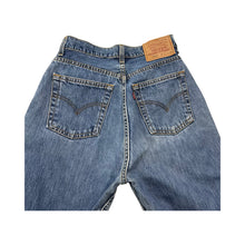 Load image into Gallery viewer, Vintage Levi's 556 Jeans - 29 x 32
