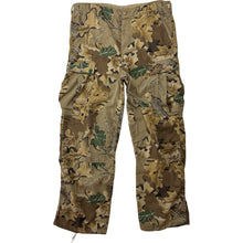 Load image into Gallery viewer, Vintage Camo Cargo Pants - 38 x 30
