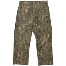 Load image into Gallery viewer, Vintage Realtree Pants - 35 x 27
