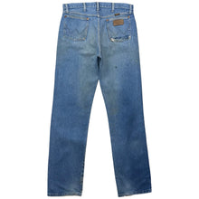 Load image into Gallery viewer, Vintage Wrangler Jeans - 34 x 35
