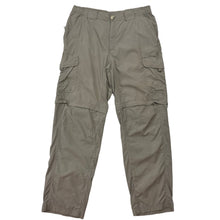 Load image into Gallery viewer, Vintage Columbia Convertible Cargo Pants - M
