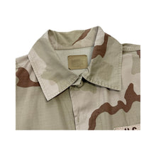Load image into Gallery viewer, Vintage US Army Camo Jacket - M
