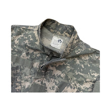 Load image into Gallery viewer, Vintage Digi Camo Jacket - S
