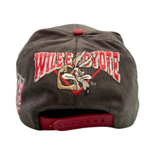 Load image into Gallery viewer, Vintage Wilee Coyote Cap
