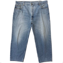 Load image into Gallery viewer, Vintage Levi's 594 Jeans - 44 x 27
