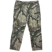 Load image into Gallery viewer, Vintage Realtree Pants - 41 x 31
