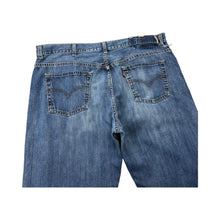 Load image into Gallery viewer, Levi’s 503 Jeans - 40 x 32
