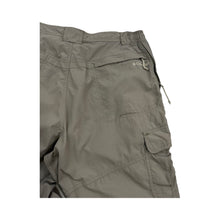 Load image into Gallery viewer, Vintage Columbia Convertible Cargo Pants - M
