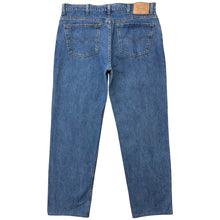 Load image into Gallery viewer, Vintage Levi's 604 Jeans - 40 x 32
