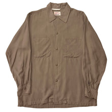 Load image into Gallery viewer, Vintage Rayon Button Up Shirt - M
