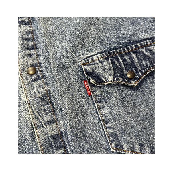 Vintage Levi’s Denim Shirt - L