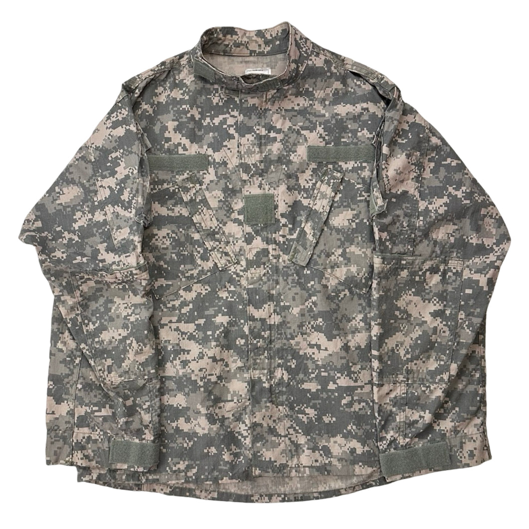 Vintage Digi Camo Military Jacket - L