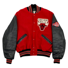Load image into Gallery viewer, Chicago Bulls Varsity Jacket - M
